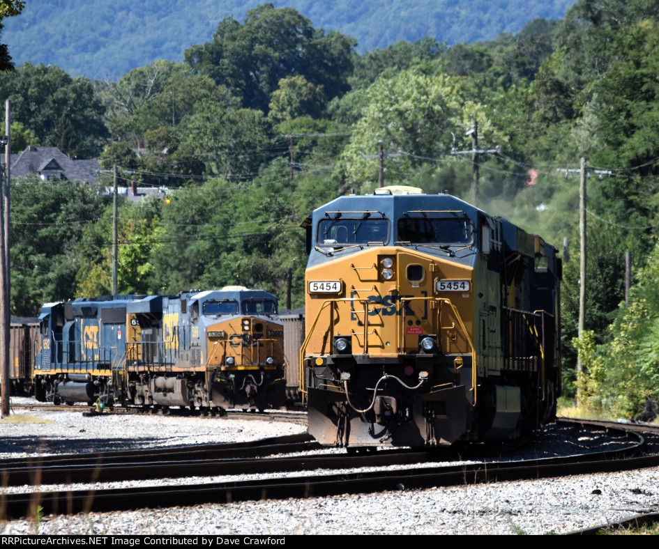 CSX 5454 Leading the Way